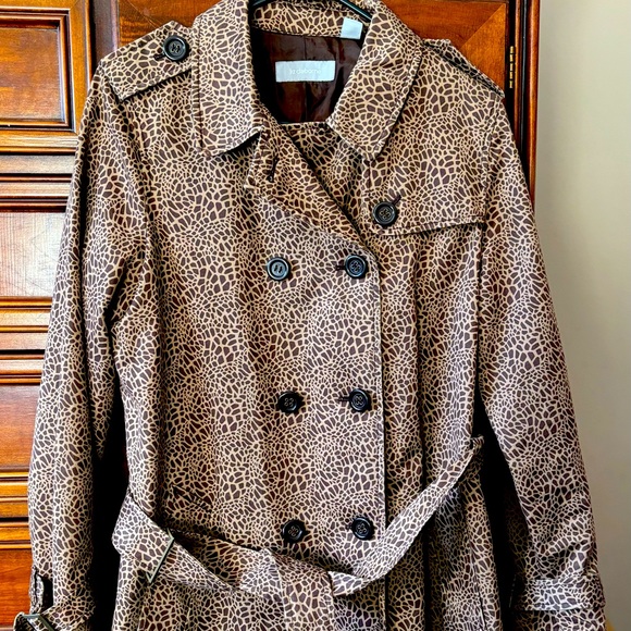 Liz Claiborne Trench - Picture 1 of 5